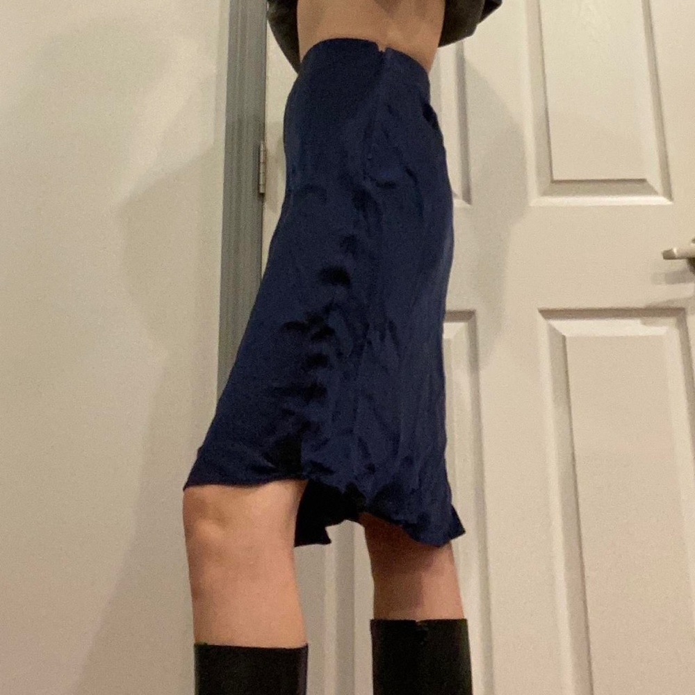 Aritzia navy silk skirt